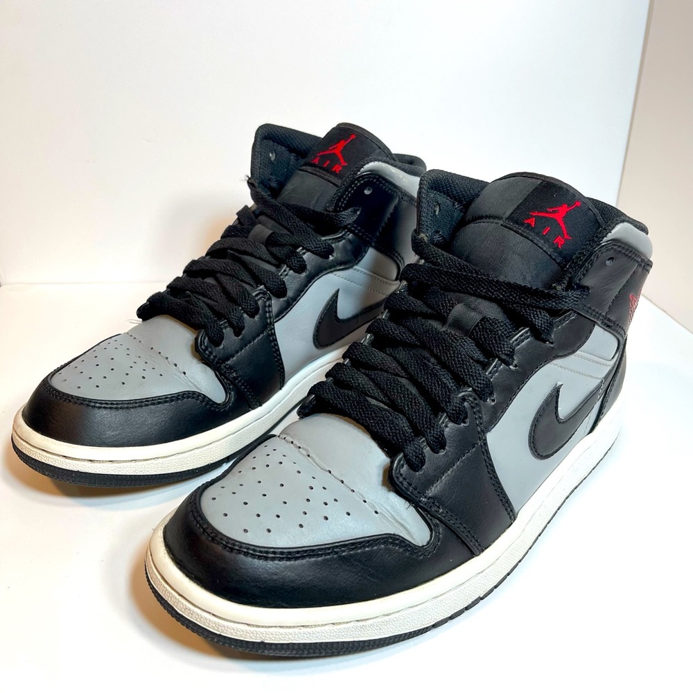 Air Jordan 1 Mid Shadow Red Gray Black Sneakers 554724-096 Mens Size 9